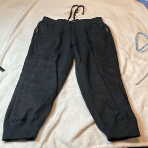 NWT pants size M